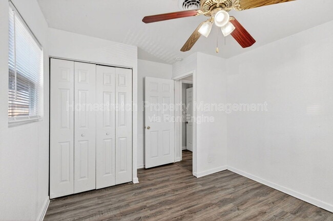 Building Photo - 811 St Thomas Ln