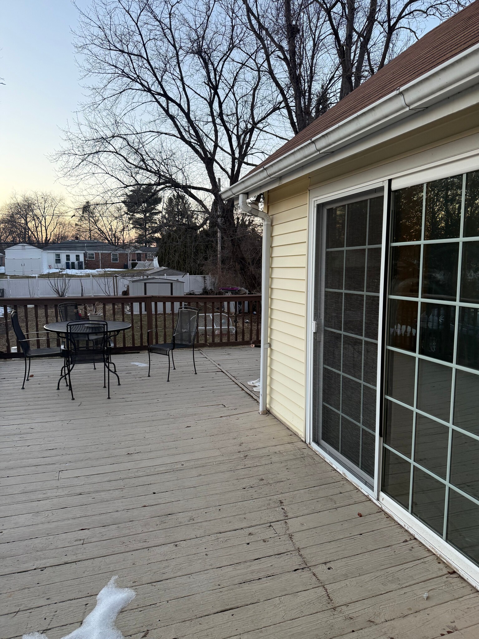 Building Photo - 1368 High Ave