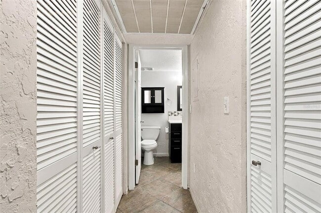 Building Photo - 3036 Eastland Blvd