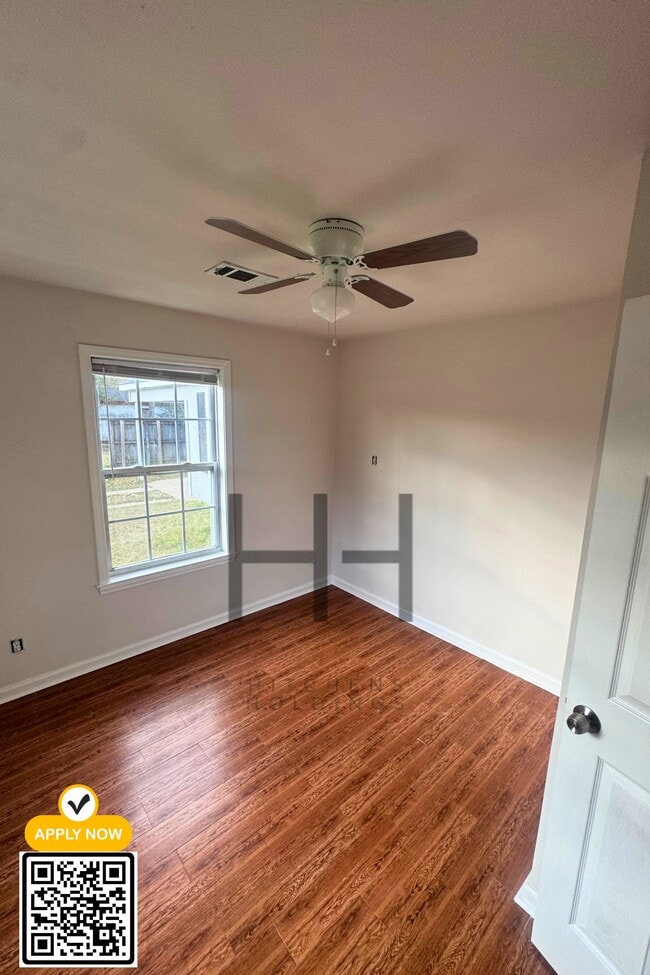 Building Photo - 1906 N Maryvale St