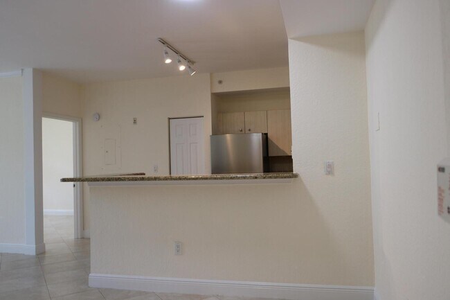 Building Photo - 1803 N Flagler Dr