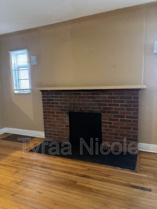 Building Photo - 16016 Chalfonte St