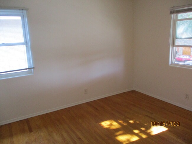 Building Photo - 4400 Overland Ave