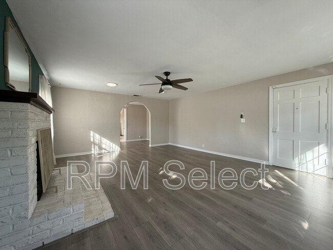 Building Photo - 1433 Arcade Blvd