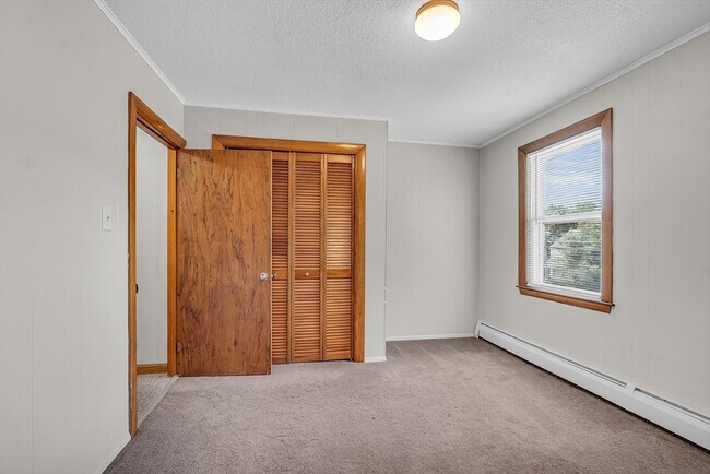 Building Photo - 87 Graniteville Rd
