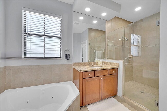 Building Photo - 10072 NW 87th Terrace