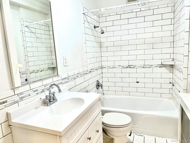 Building Photo - 232 Fifth Ave