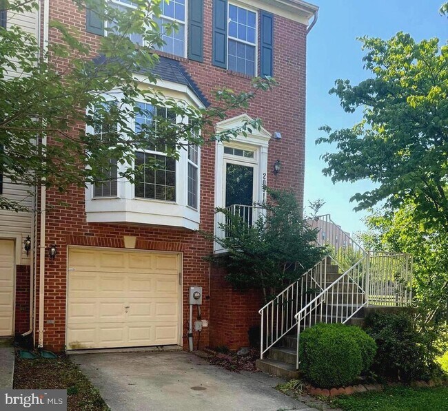 Building Photo - 20914 Rosebay Pl