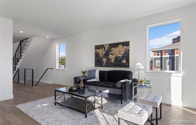 Building Photo - 4660 W 9th Ave