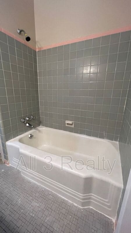 Building Photo - 3505 Pelzer Ave