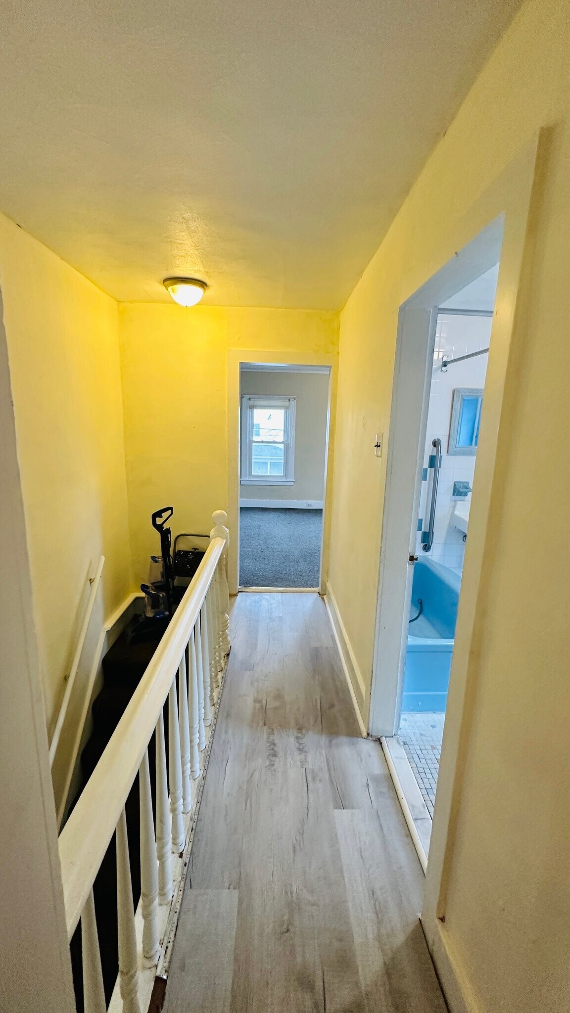 Building Photo - 612 Court St