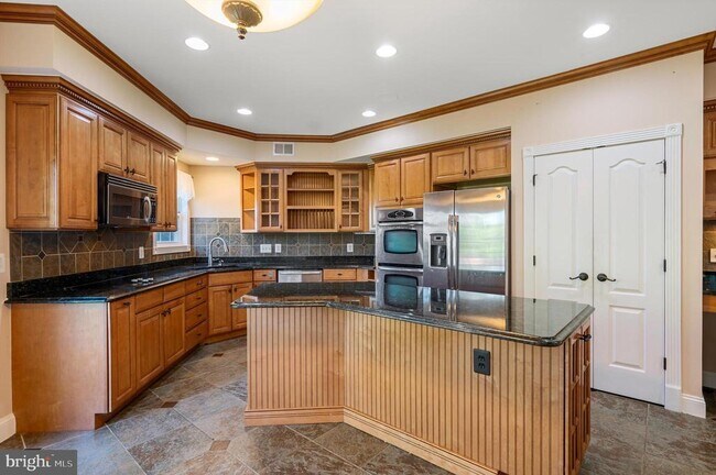 Building Photo - 604 Masters Dr