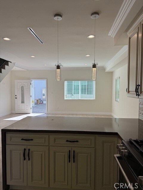 Building Photo - 17647 Hamlin St