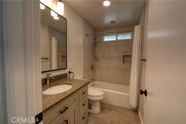 Building Photo - 33 Summerfield