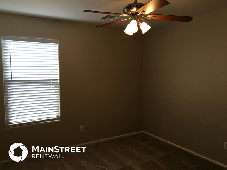 Building Photo - 2503 W White Feather Ln