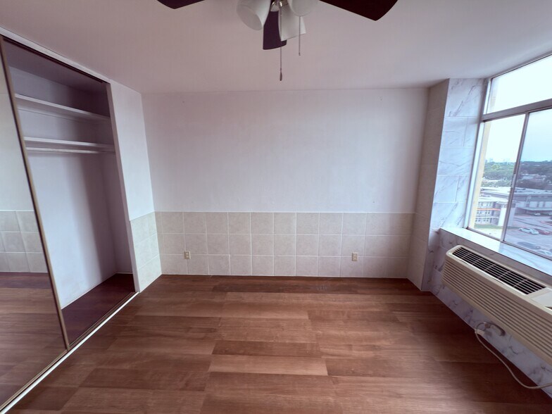 Building Photo - 7520 Hornwood Dr