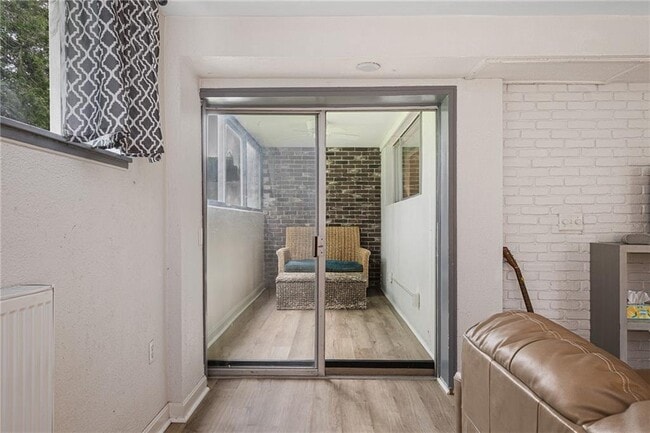 Building Photo - 401 Bellevue Ave