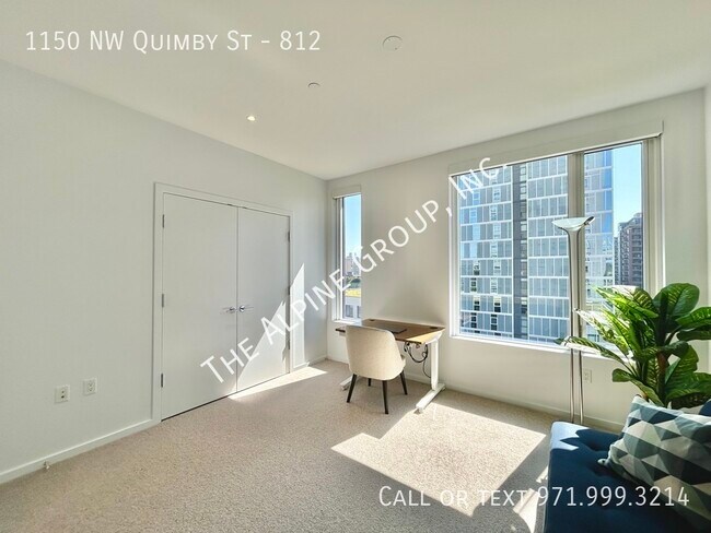 Building Photo - HALF OFF! Vista Condo Available with a View!