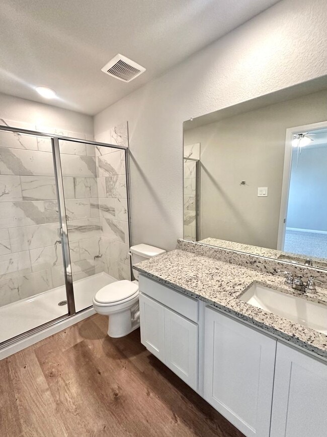Building Photo - Luxury 2-Story, 3-Bed/ 2.5-Bath Duplex in ...