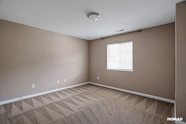 Building Photo - Charming 4BR House in Whitsett
