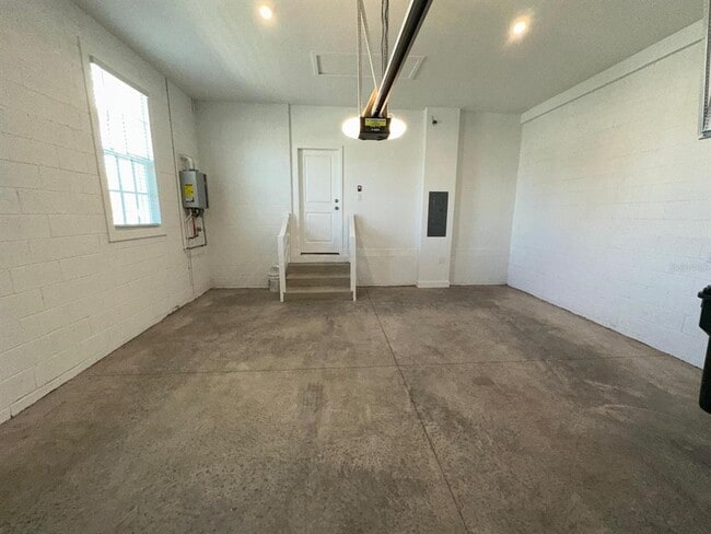 Building Photo - 2432 Celebration Blvd