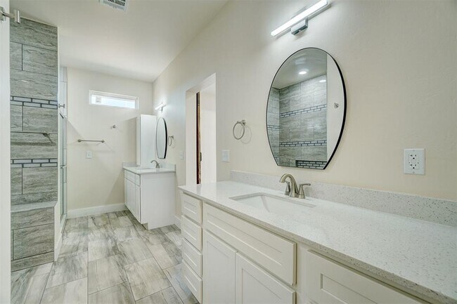 Building Photo - 4351 Whitetail Blvd