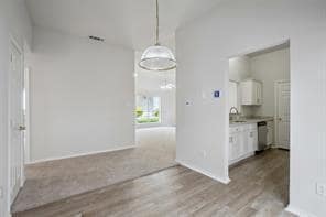 Building Photo - 2215 Hunters Run Dr