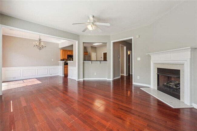 Building Photo - 4978 Berkeley Oak Dr