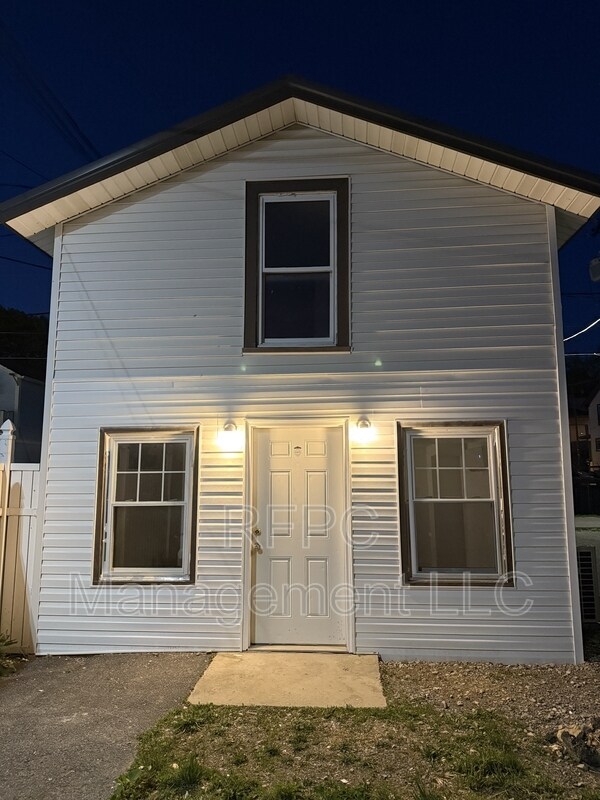 Building Photo - 1809 Jefferson St