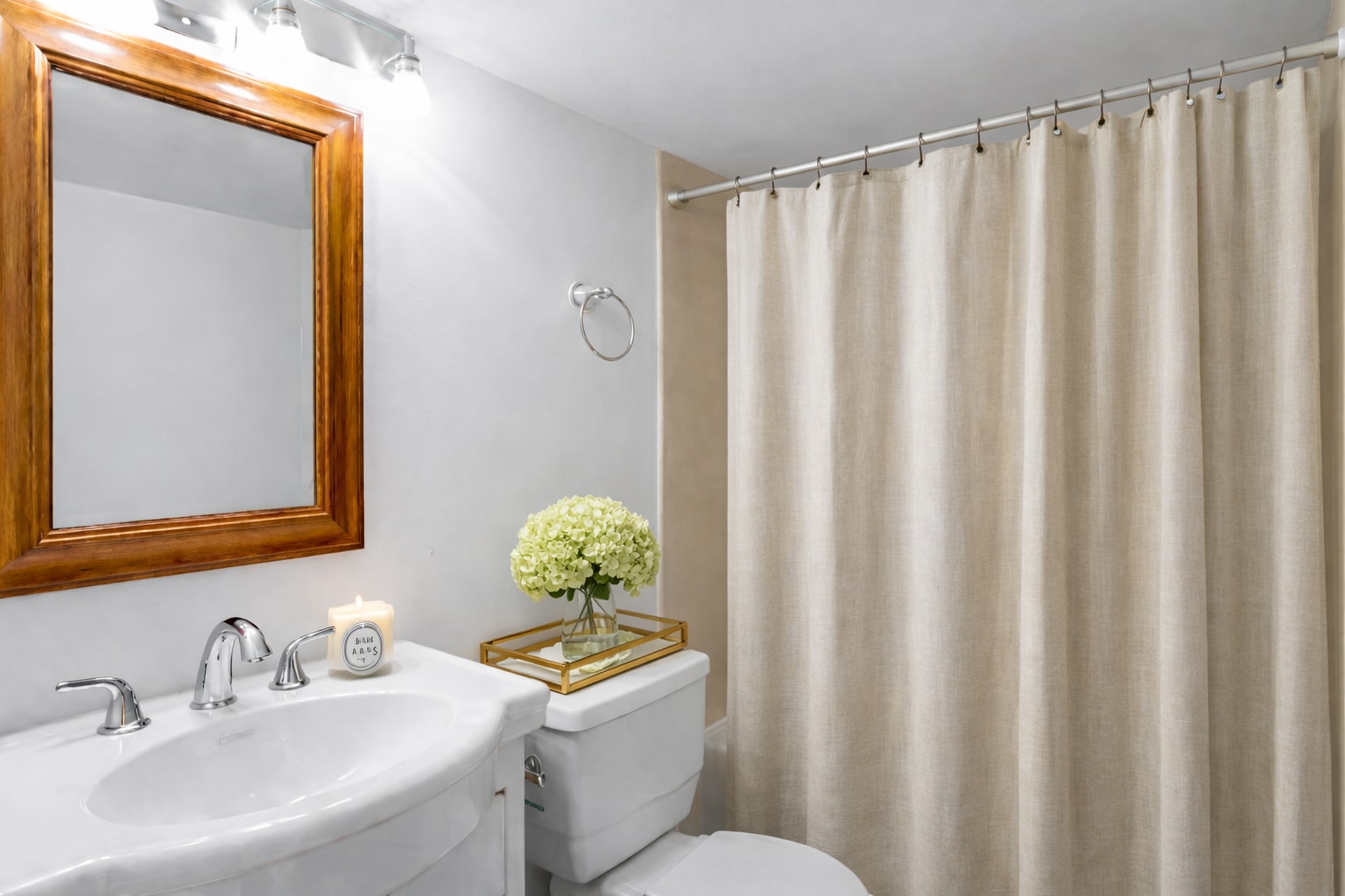 Building Photo - 8808 Allentown Rd