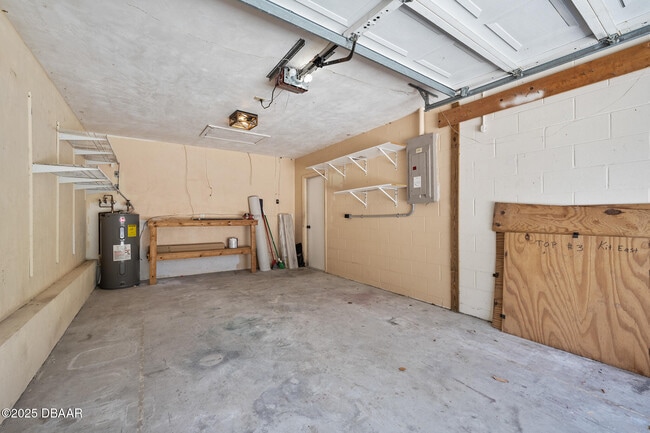 Building Photo - 830 Brimfield Ct