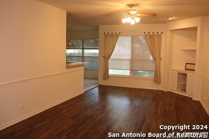 Building Photo - 210 Tapwood Ln