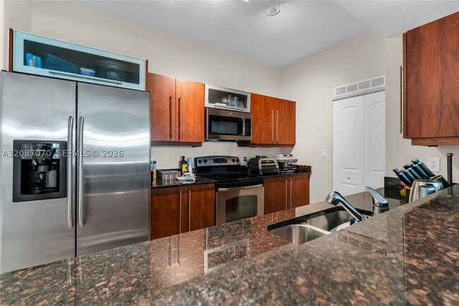 Building Photo - 7350 SW 89th St