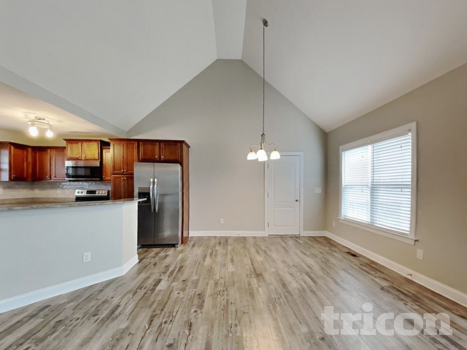 Building Photo - 335 Oxfordshire Dr