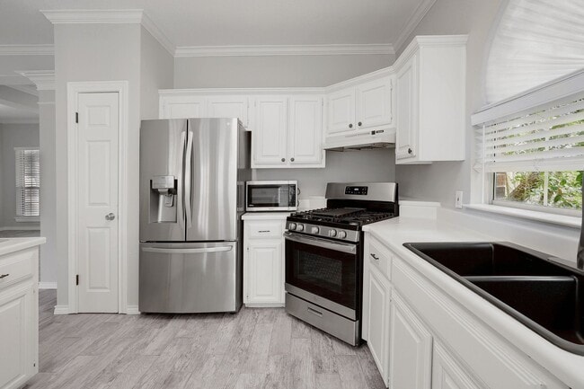 Building Photo - Picturesque 3/2 one Story Cedar Park home across from CPHS