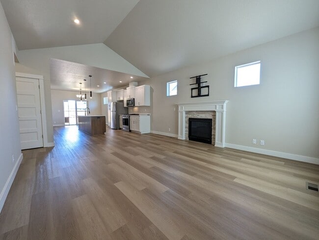 Building Photo - Beautiful 3bed/2bath home in Springfield!