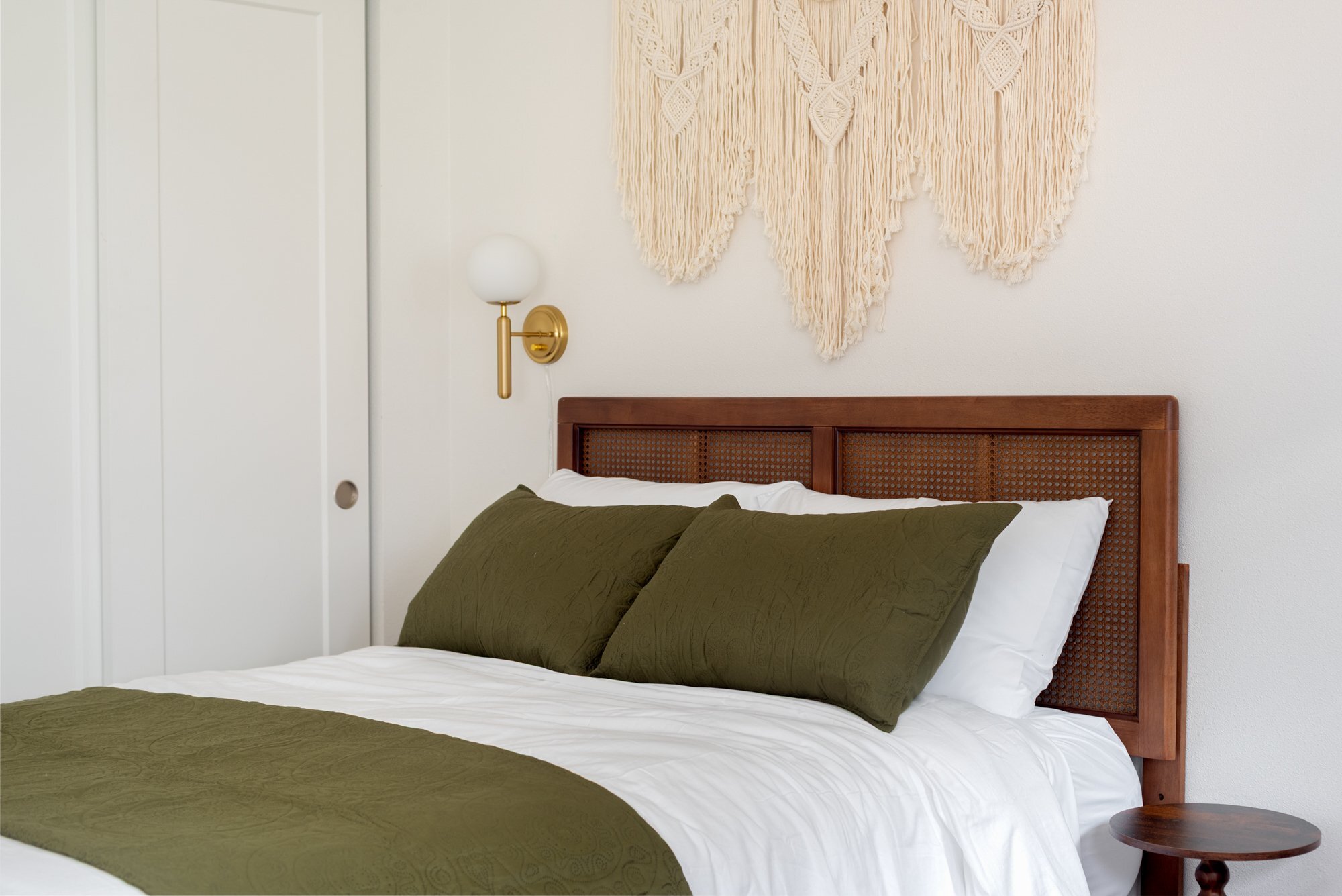 Building Photo - 5764 NE Garfield Ave.