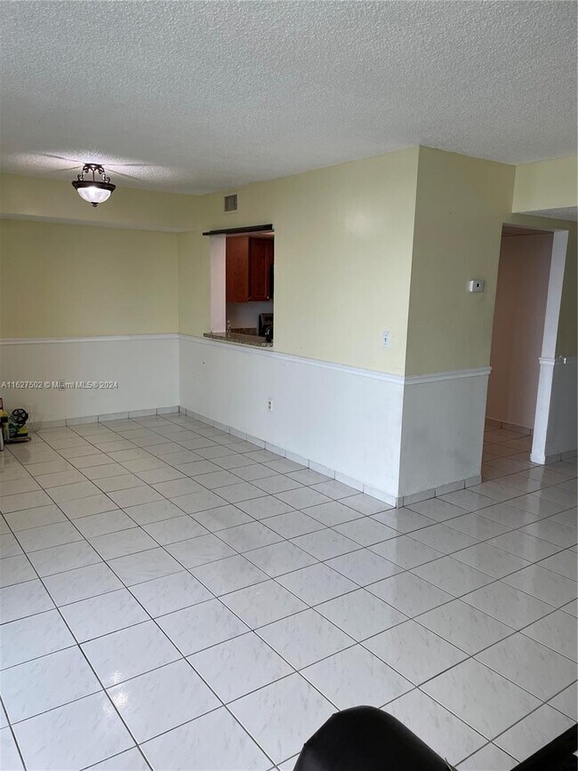 Building Photo - 2055 SW 122nd Ave