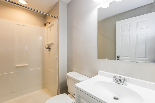 Building Photo - 804 Moss Oak Ct