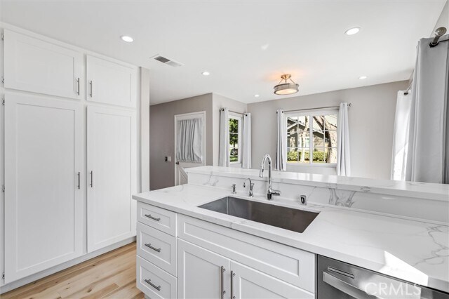 Building Photo - 139 Rockwood