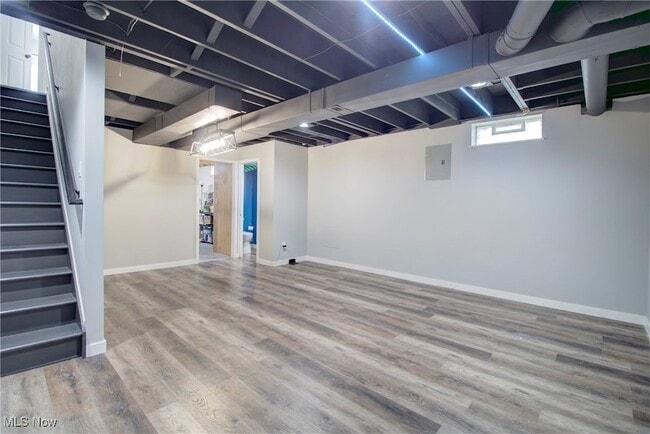 Building Photo - 2494 W 7th St