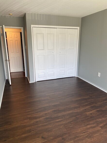 Building Photo - 16 S Van Dorn St