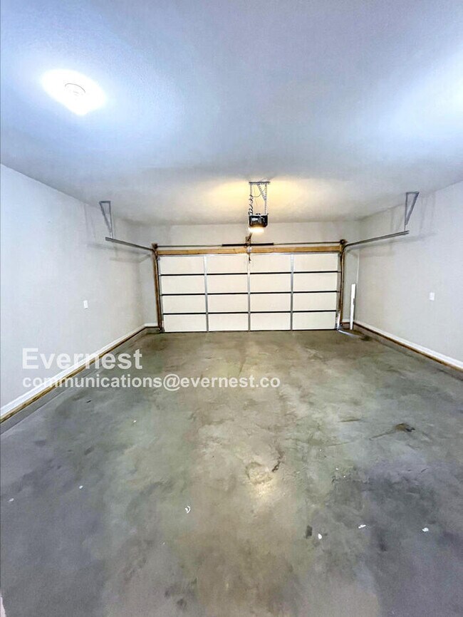 Building Photo - 809 Marksman Ct