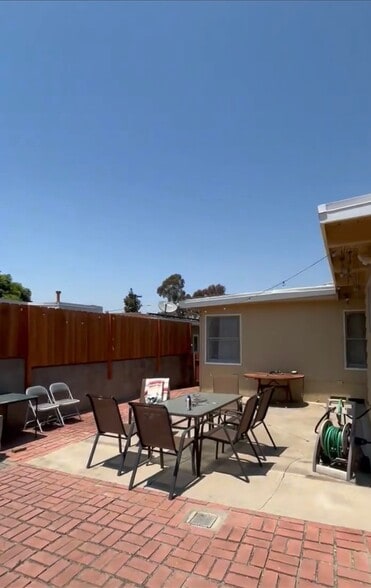 Building Photo - 6443 Cleo St