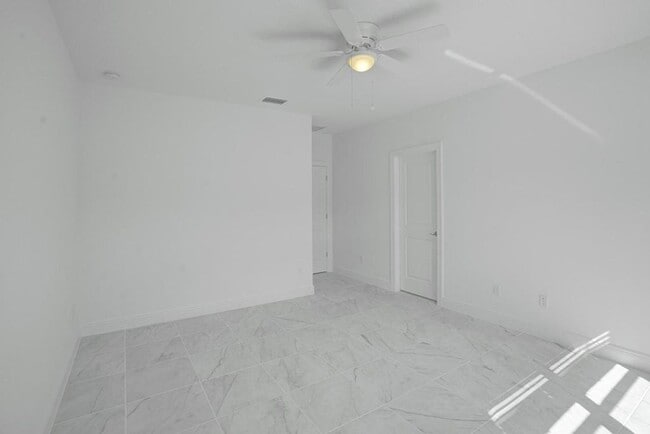 Building Photo - Gorgeous New 3 bedroom 2.5 Townhouse in Deerfield Beach, Sandpiper Pointe (2 Story)