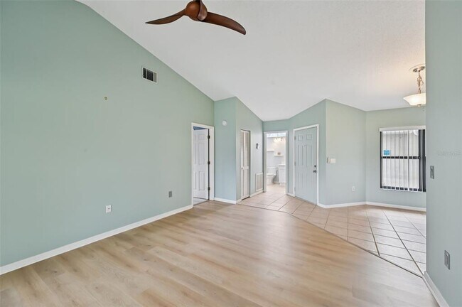 Building Photo - 227 Southampton Dr