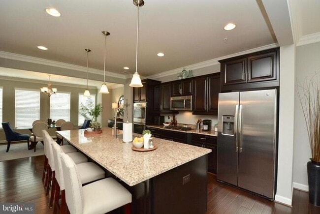 Building Photo - 702 Fair Winds Way