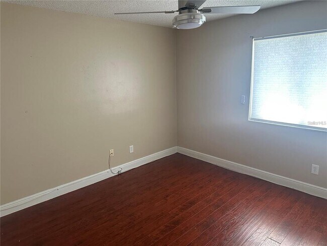 Building Photo - 180 Coralwood Cir