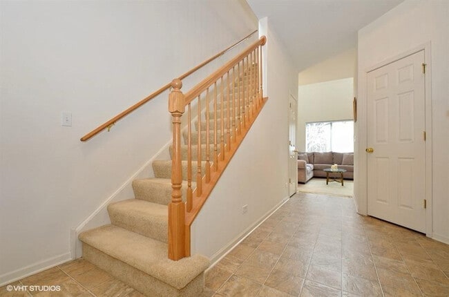 Building Photo - 376 Tower Dr