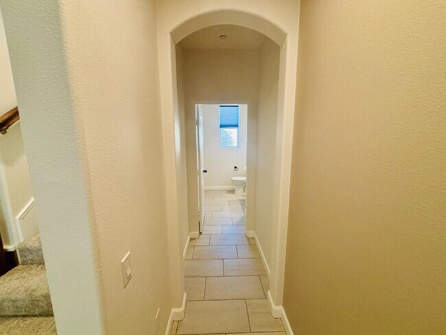 Building Photo - Gorgeous 3 bd, 4 ba Townhome in 55+ Community